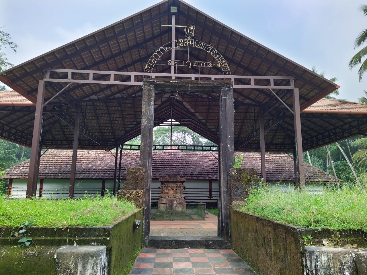 Cherukunnu bhagavathy Temple gallery 2