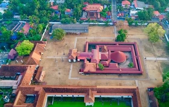 Vaikom Mahadeva Temple gallery 2